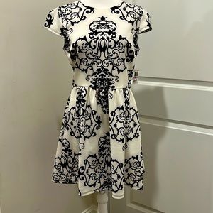 Black and White Dress, size 11/12, NWT.